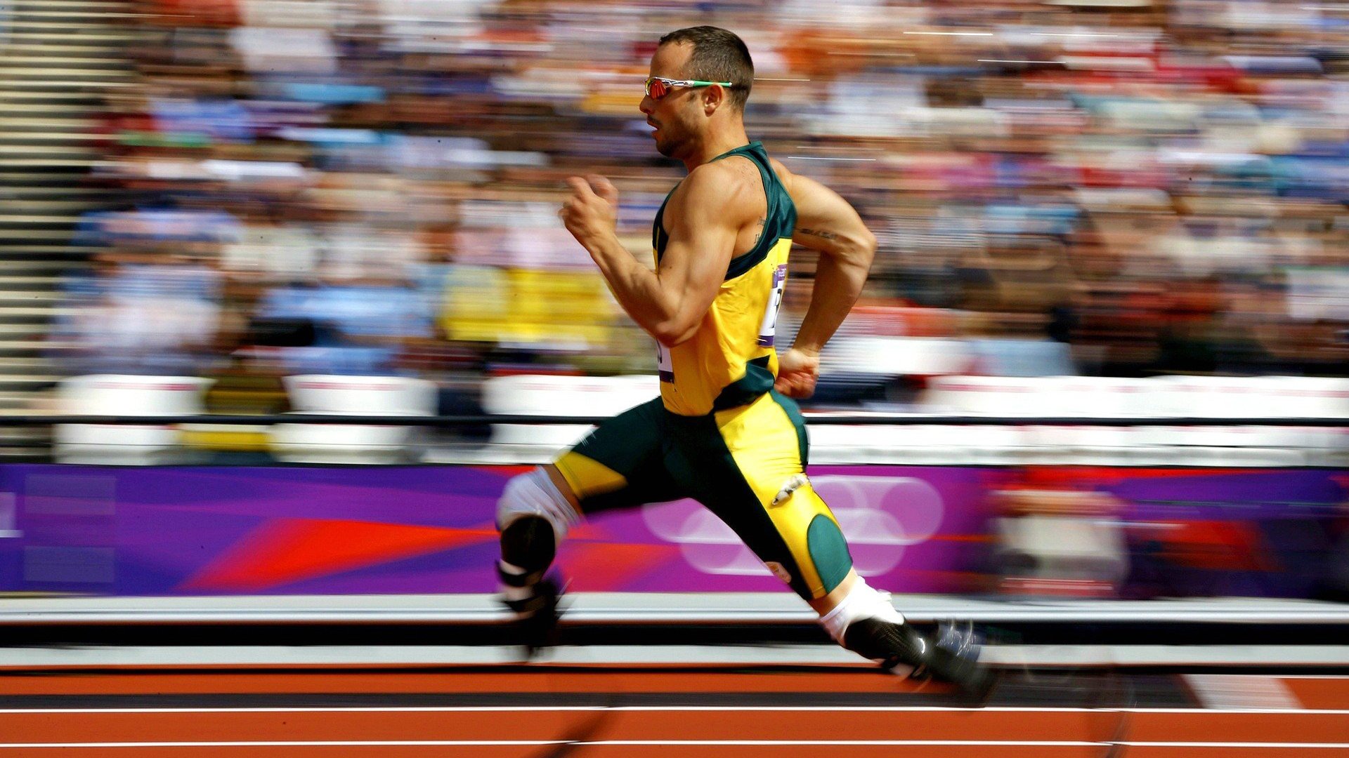 平民国王的弑神之夜，米切尔48分接管焦点战，铁血绿军黯然俯首