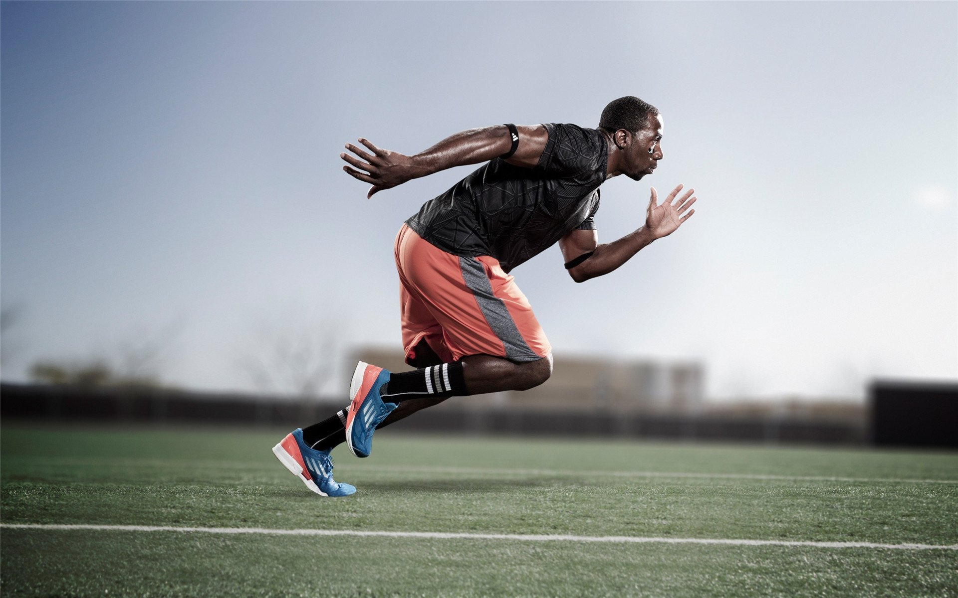 开云体育app-当三狮军团臣服于蓝月军团，萨内的手术刀，剖开英格兰足球的美丽与哀愁